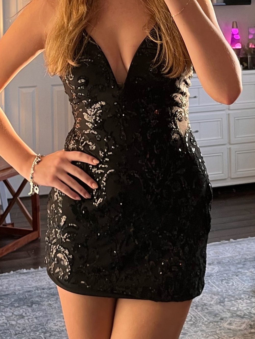 Black Sequin Hoco Dress! Size:M but fits 4-6